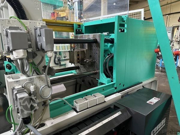 Injection molding machine Arburg 270C 400-70 e²