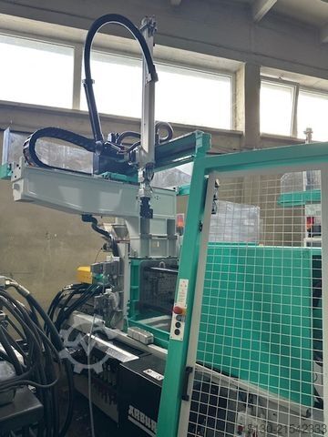 Injection molding machine Arburg 270C 400-70 e²