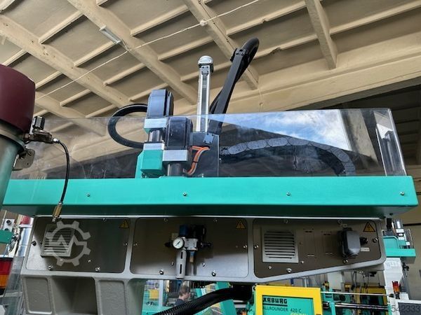 Injection molding machine Arburg 270C 400-70 e²
