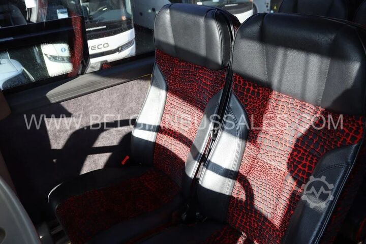 Touringcar VDL Bova Futura FHD-2/139-440/Full option/Lift