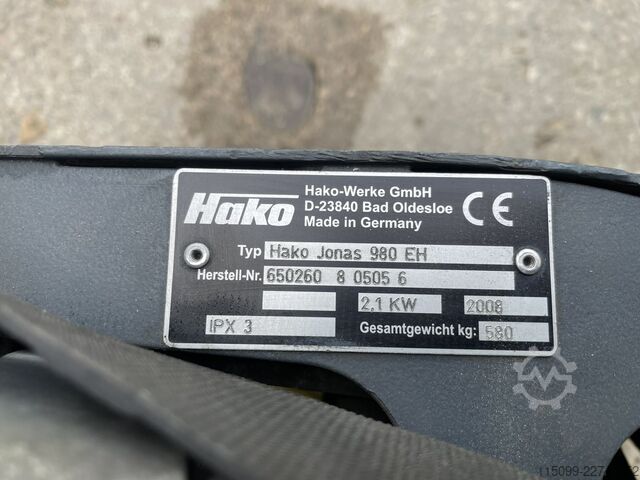 Varredora de rua Hako Jonas 980 Eh
