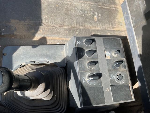 Kiepwagen MERCEDES-BENZ SK 3535 AK 8x8 4 Achs Muldenkipper Meiller Deuts