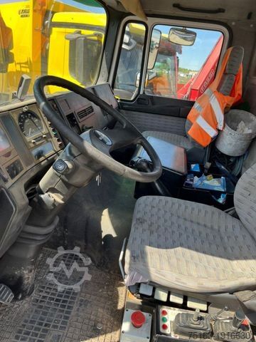Abrollkipper MAN F2000 27.342 6x4 Abrollkipper mit Kran