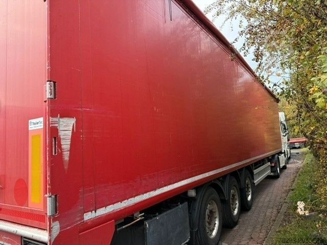 Auflieger mit Walkingfloor KRAKER Schubboden