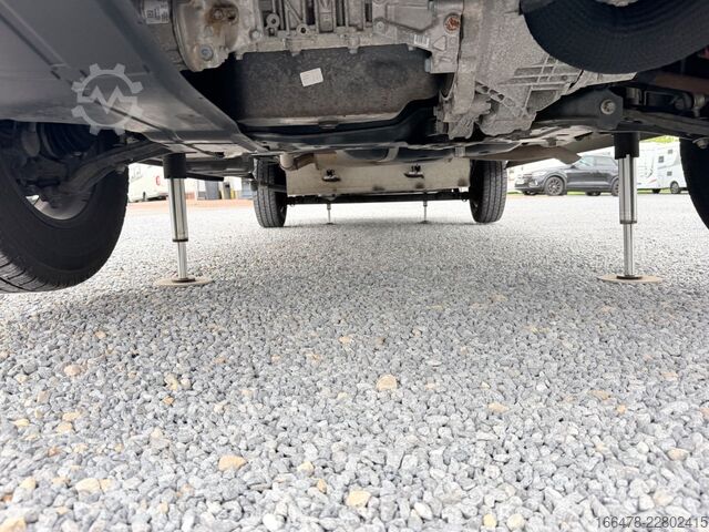 Integreret autocamper LMC Explorer Comfort I 655 G Rundsitzgruppe