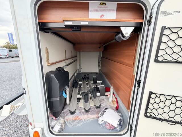 Integreret autocamper LMC Explorer Comfort I 655 G Rundsitzgruppe