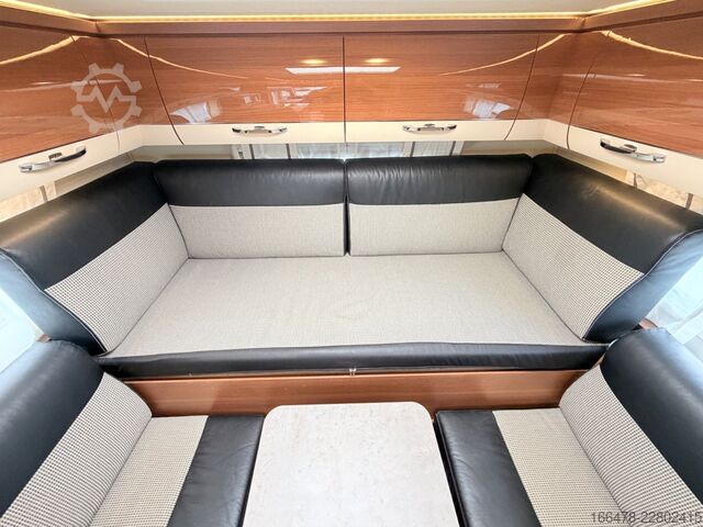Integreret autocamper LMC Explorer Comfort I 655 G Rundsitzgruppe