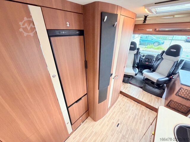 Integreret autocamper LMC Explorer Comfort I 655 G Rundsitzgruppe