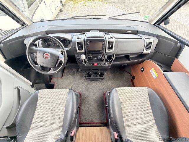 Integreret autocamper LMC Explorer Comfort I 655 G Rundsitzgruppe