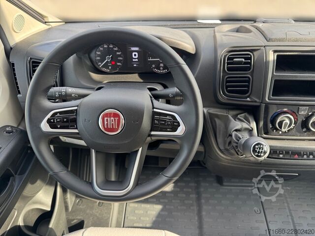 Halvintegreret autocamper BÜRSTNER Lyseo TD 644 G Tageszulassung