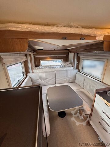 Halvintegreret autocamper BÜRSTNER Lyseo TD 644 G Tageszulassung