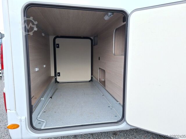 Halvintegreret autocamper BÜRSTNER Lyseo Time Skyline 690 G SAT / TV / Markise