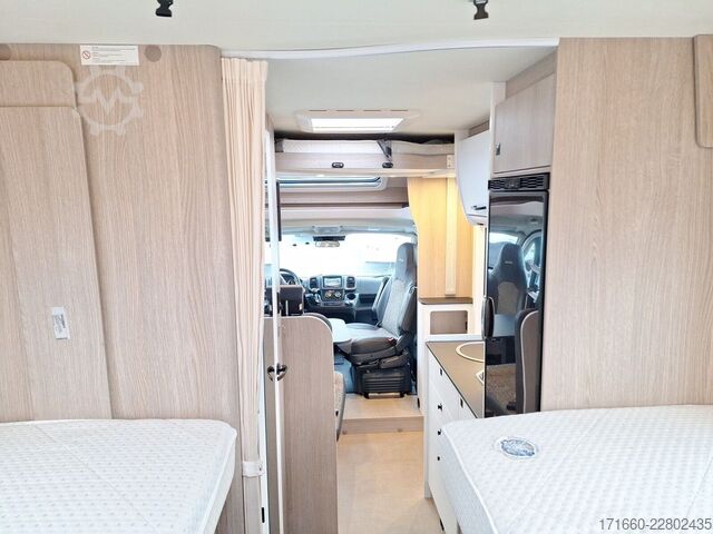 Halvintegreret autocamper BÜRSTNER Lyseo Time Skyline 690 G SAT / TV / Markise