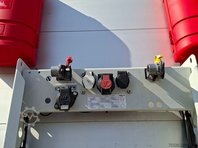 Gesloten oplegger SCHMITZ CARGOBULL SBO 24 - 13.62 Doublestock, Lift, ADR