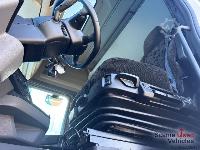 Standard nyergesvontató Scania R 460 A4x2NA RETARDER DIFF-L P-AIRCO VECTO 3