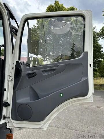 Chladírenská/mrazírenská přeprava Mercedes-Benz Atego 1222 L Kühl-LKW Klima