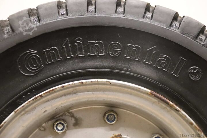 Neumáticos macizos de goma, 4 unidades Continental Mefro CSE-Robust 4.00-8  SC 10  RIM 3.00D