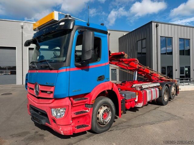 Camion benne à bras amovible MERCEDES-BENZ Actros 2543 6x2*4 Multilift