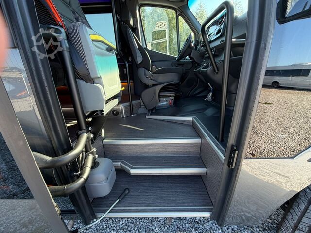Bus MERCEDES-BENZ Sprinter 519