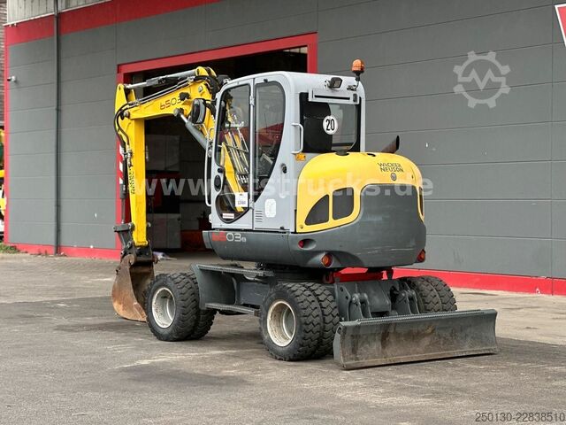 Hjulgraver WACKER 6503-2 4x4 Mobilbagger / Löffel/60PS/2015