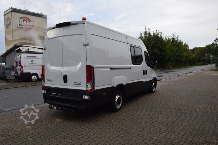 Fourgon surélevé Iveco Daily  35 S18 L2H2 Doka Kasten Automatik ACC LED