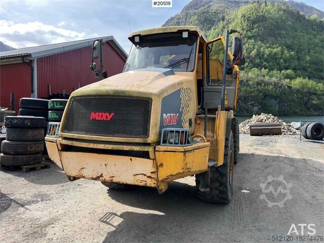 Kiepwagen Moxy MT26 w/ white plates. WATCH VIDEO