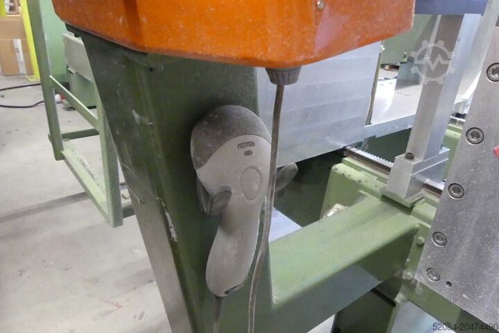 Profile cutting machine or circular saw Profil-Ablängmaschine 