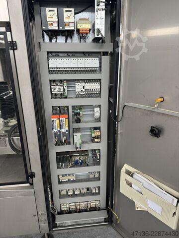 Etichettatrice a 2 stazioni, 4.500 bottiglie/ora Makro MAK-1 4P Ua2 Lw