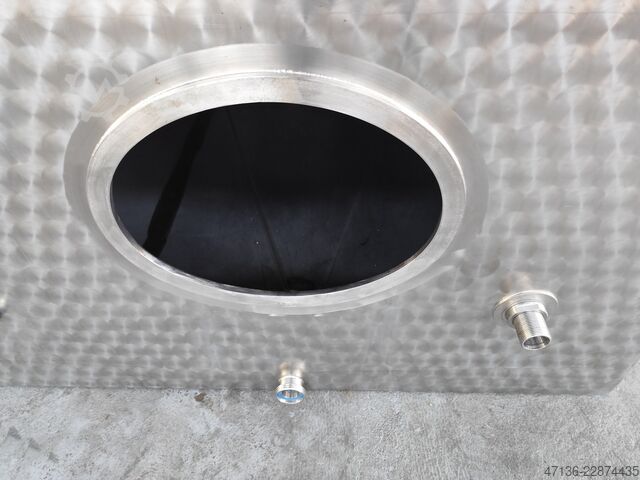 Serbatoio in acciaio inox da 3000 litri Erich Stücher 