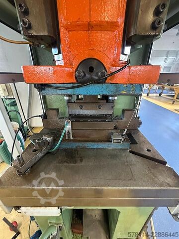 Excenterpers Presse Ross 40V-4