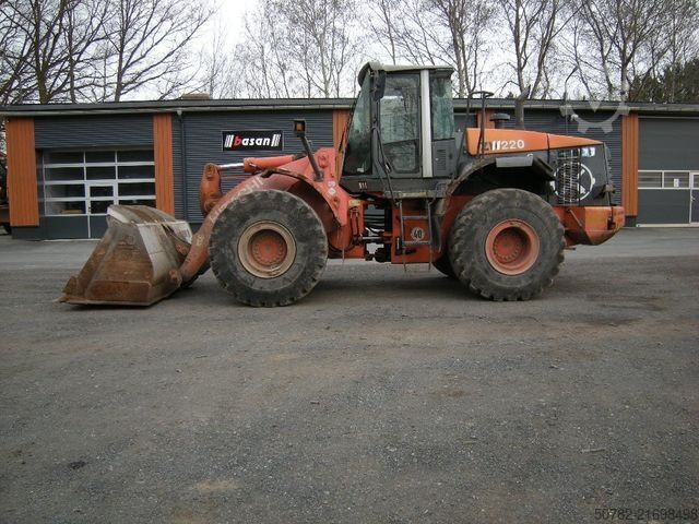 Încărcător pe roți HITACHI Radlader HITACHI ZW200