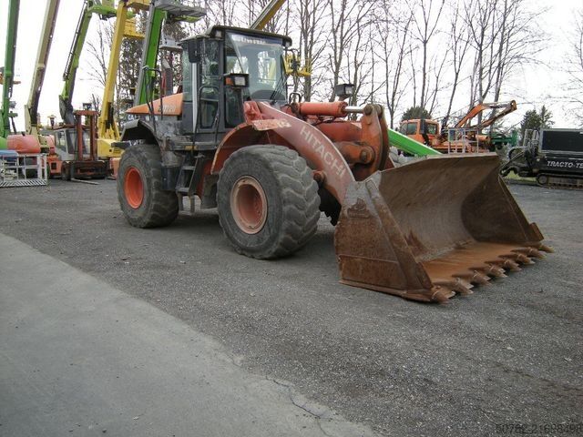 Încărcător pe roți HITACHI Radlader HITACHI ZW200
