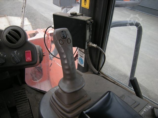 Încărcător pe roți HITACHI Radlader HITACHI ZW200
