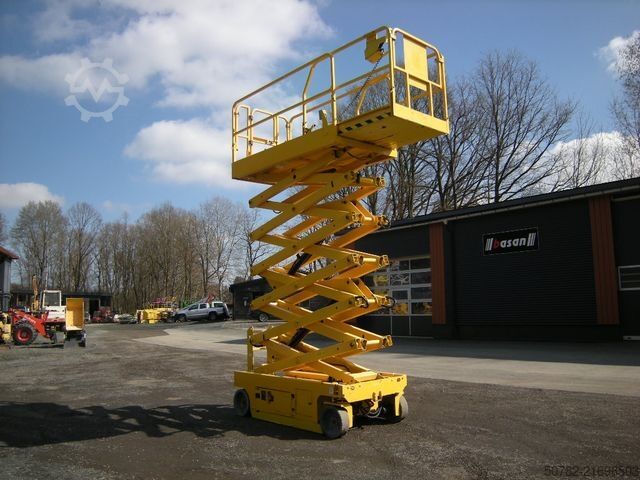 Platformă de lucru GENIE GS 4047 Scherenarbeitsbühne Genie 14 m