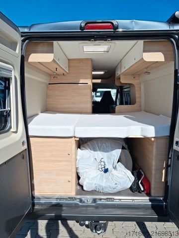 Autorulotă ROADCAR R 600 Citroen 140 PS Eisengrau met. *Markise*AHK