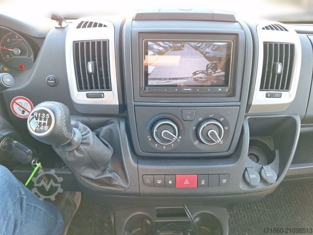 Autorulotă ROADCAR R 600 Citroen 140 PS Eisengrau met. *Markise*AHK