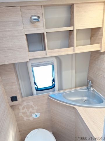 Autorulotă ROADCAR R 600 Citroen 140 PS Eisengrau met. *Markise*AHK