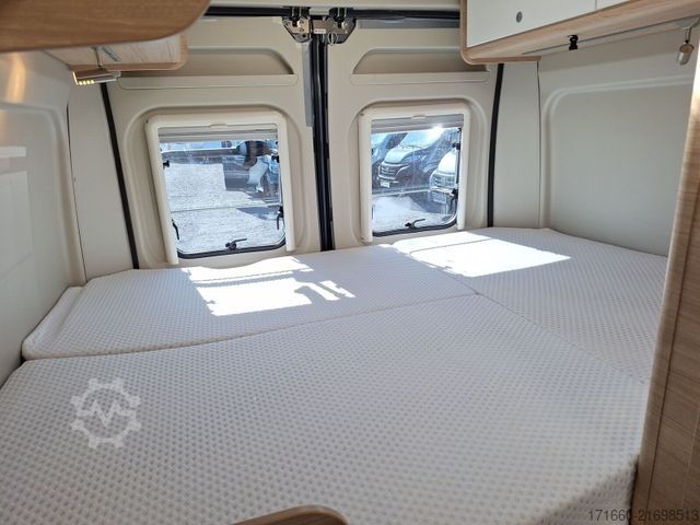 Autorulotă ROADCAR R 600 Citroen 140 PS Eisengrau met. *Markise*AHK