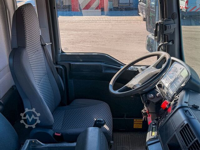 Truck mounted crane MAN TGA 26.390 * PRITSCHE 5,50 m * 6x4 * KRAN/ FUNK!
