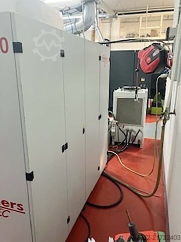 Mașină de frezat CNC cu 5 axe Röders RXP 500 DSC