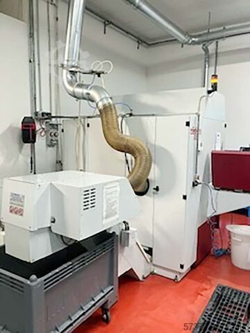 Mașină de frezat CNC cu 5 axe Röders RXP 500 DSC