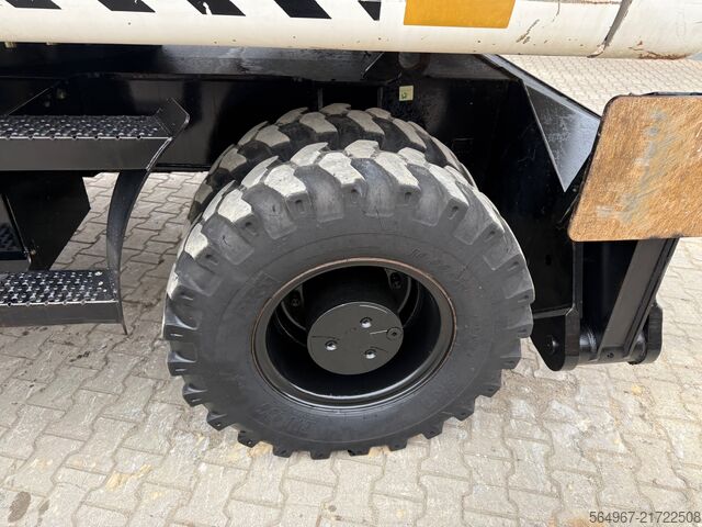 Gumikerekes kotrógép Caterpillar M316D Mobilbagger Schnellwechsler 30 km/