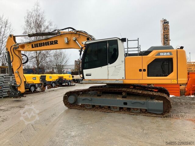 Rupsgraver LIEBHERR R924 G8.0-D