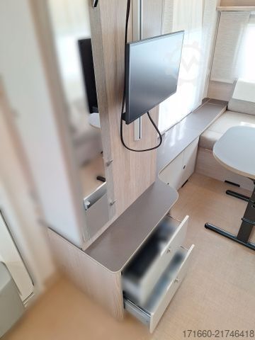 Karavan BÜRSTNER Premio Plus 410 TS SAT/ TV / Markise