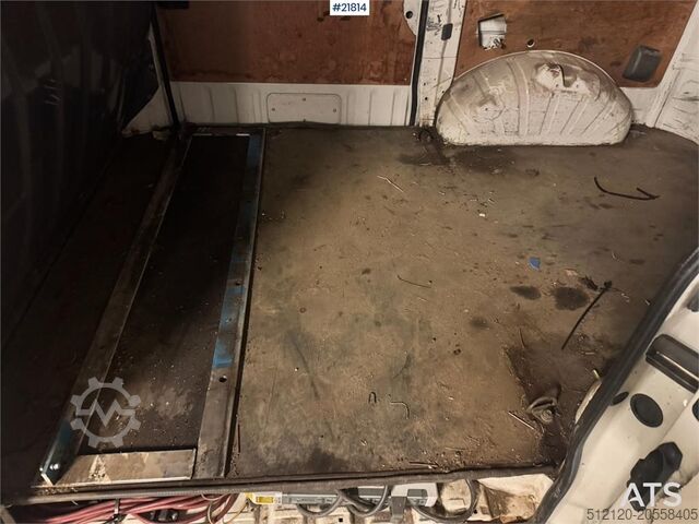 Stationwagen met hoog dak Toyota Hiace 4WD – EU Approved