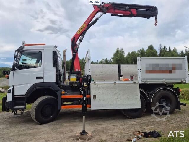 Tipper Volvo FMX 6x6 plow rigged dump truck w/ 9.5 t/m crane, 2