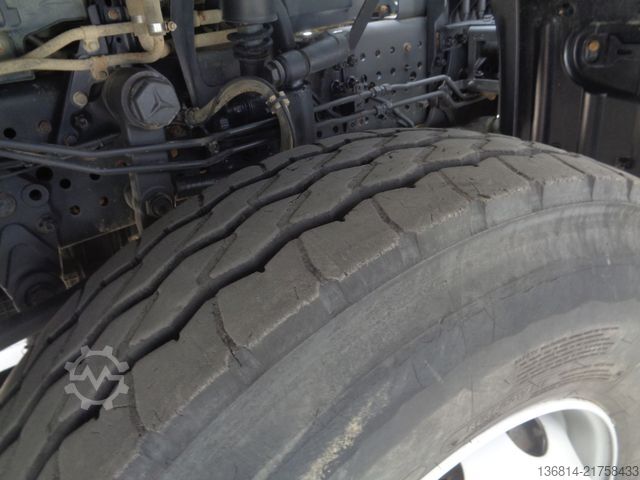 Tippbil MERCEDES-BENZ Arocs 3246 /Blattfederung/Bordmatik/Meiller