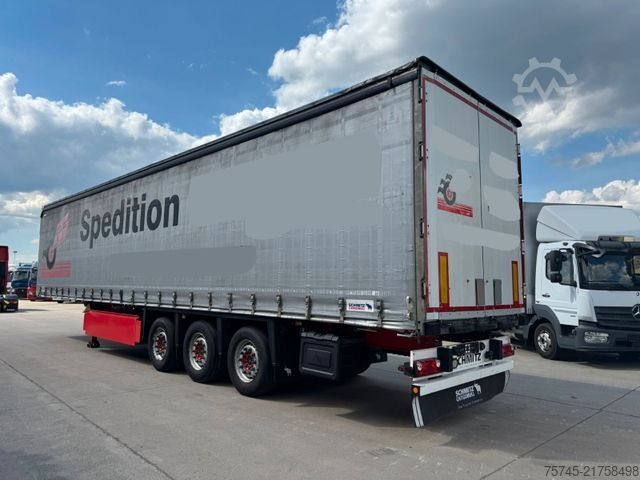 Auflieger mit Pritsche & Plane SCHMITZ CARGOBULL SCB*S3T *  * LIFTACHSE * PALLETENKASTEN *
