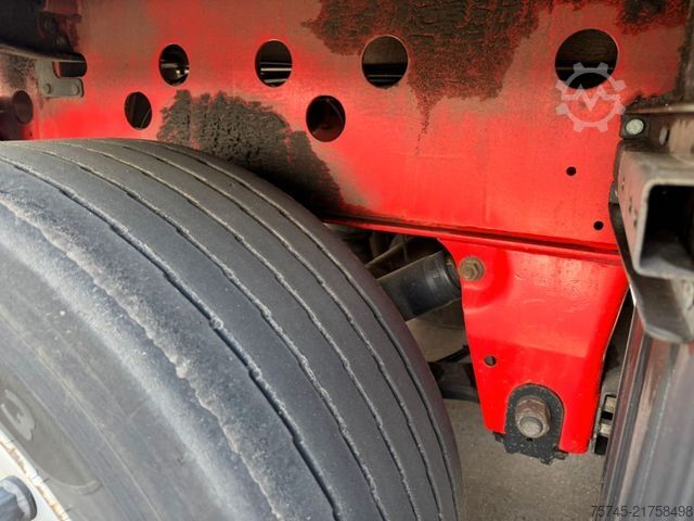 Auflieger mit Pritsche & Plane SCHMITZ CARGOBULL SCB*S3T *  * LIFTACHSE * PALLETENKASTEN *