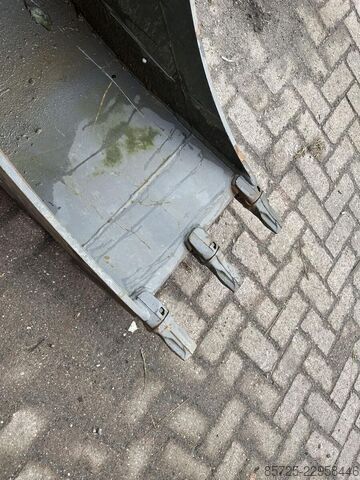 Skrzynia Mecalac 